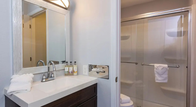 Четырёхместный номер Comfort RiverWalk Inn