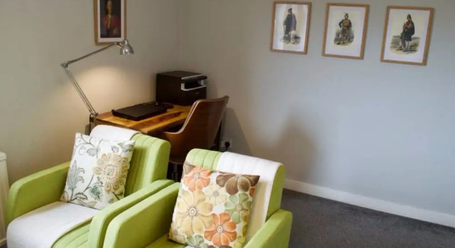 3 Bedroom Flat With Free Parking Sleeps 6, Забронировать Апартаменты/квартира Апартаменты Эдинбурга, рядом с St George's West Church, Апартаменты/квартира