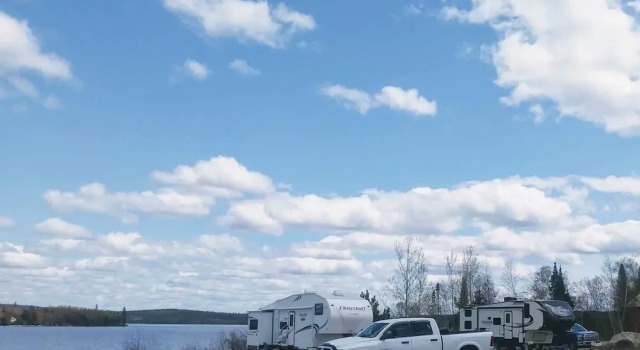 Двухместный номер Standard с видом на озеро Auberge du Lac Tiblemont