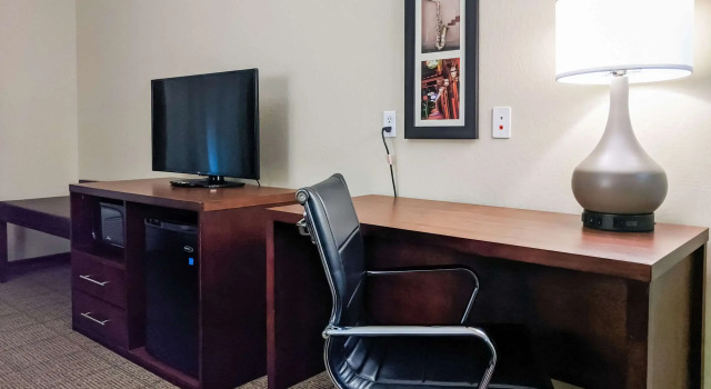 Двухместный люкс Comfort Inn Marrero - New Orleans West