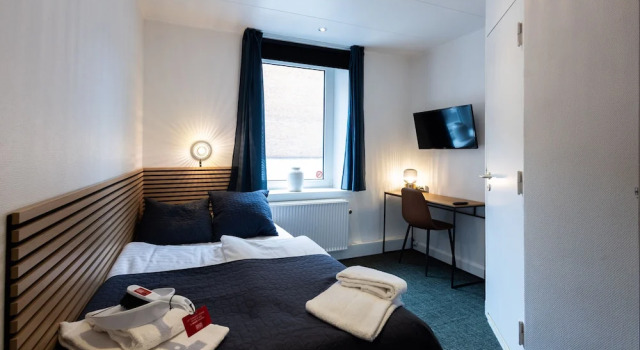 Camera Economy Milling Hotel Mini 19