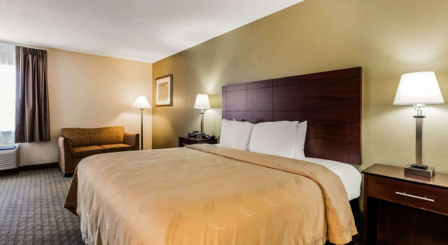 Econolodge Batesville, Rezerwuj Hotel Hotele w Batesville z parkingiem, Parking