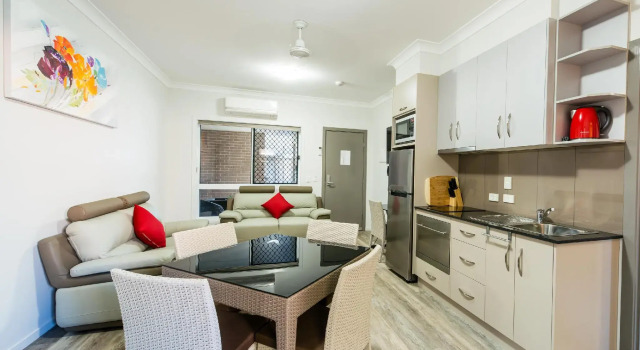 Апартаменты Athena Motel Apartments