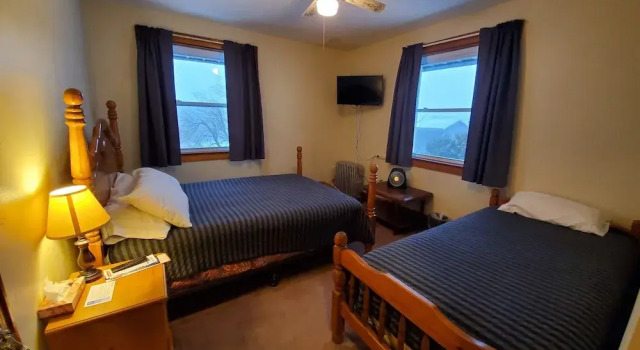 Lakewood Lodge, Rezerwuj Hotel Hotele w Wayne County ze śniadaniem, Śniadanie