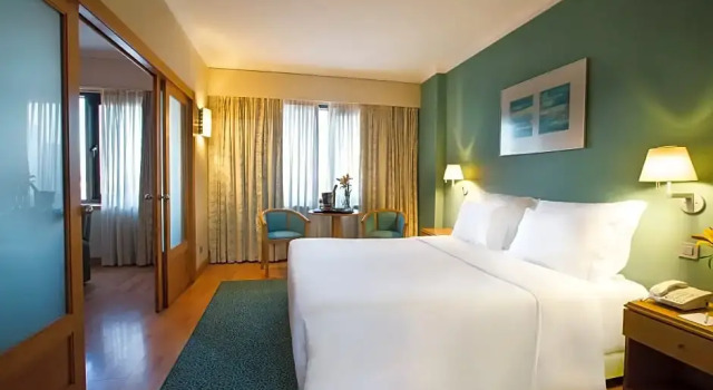 Люкс c 1 комнатой SANA Metropolitan Hotel