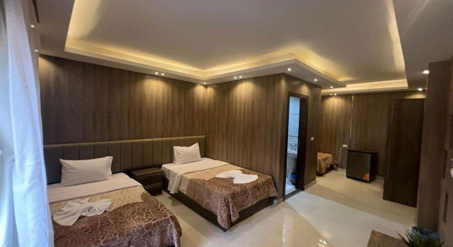 Rotana Palace Suites