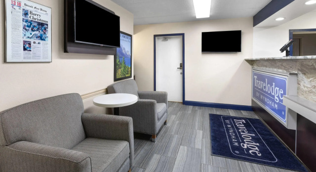 Travelodge by Wyndham Madison Heights MI, Забронировать Отель Стерлинг-Хайтс Detroit Metropolitan Area