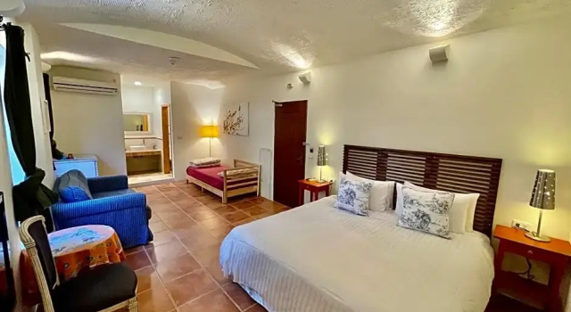 Трёхместный номер Standard SpoonDrift Hostal Kenting