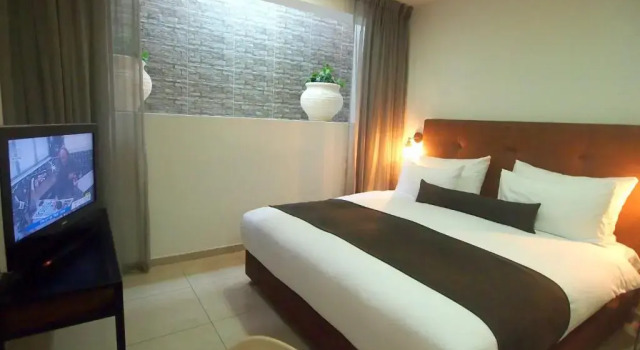 Двухместная студия Цокольный этаж Sea Land Suites - by Echo Hotels