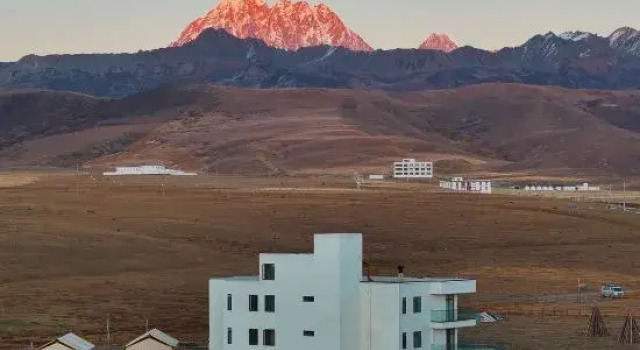 tagong Shu Jing・Xingshan Ji Hotel, Prenota Hotel Hotel a Sichuan con parcheggio, Parcheggio