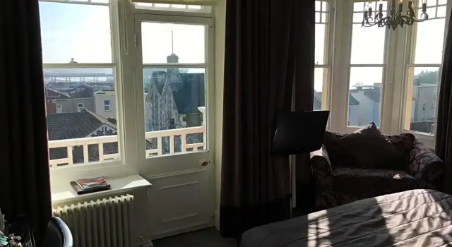 Номер Deluxe Queenswood Hotel