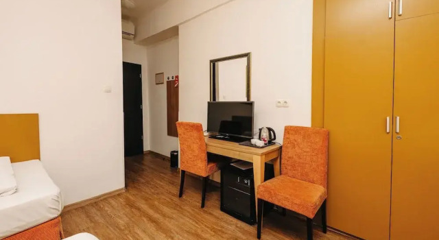 Трёхместный номер Standard Hotel Metro