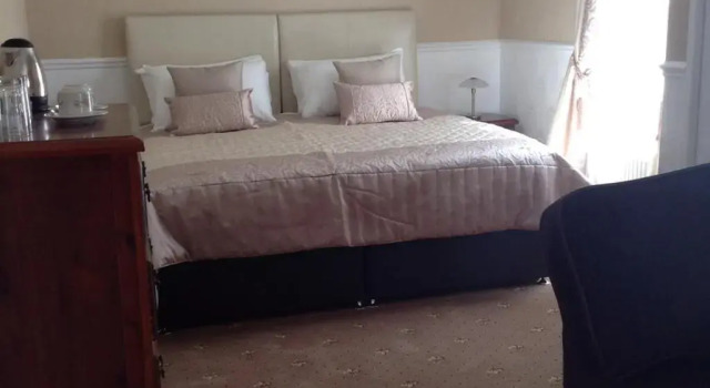 Полулюкс Diadem Hotel