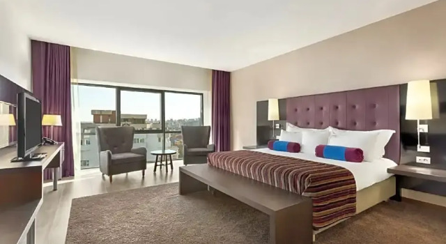Двухместный полулюкс Hotel Ramada Pitesti
