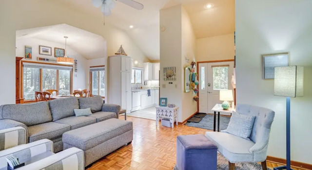 1/2 Mi to Beach Access: Southern Shores Gem + Deck