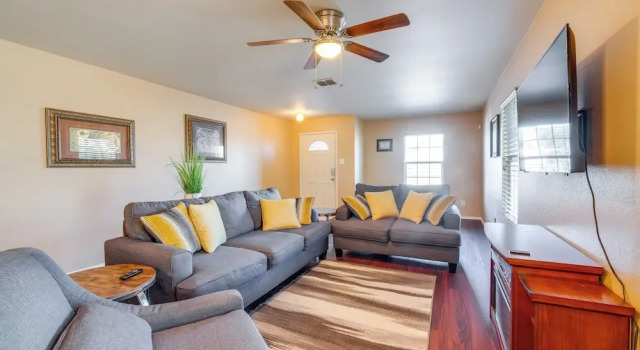 Коттедж Private Yard & Patio: Fort Worth Family Home