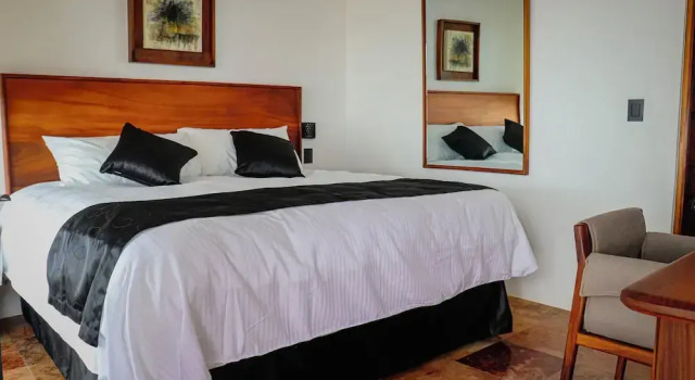 Komfortowy pokój Hotel Casa María