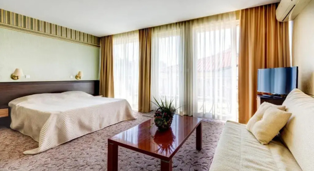 Люкс Kalithea Family Hotel