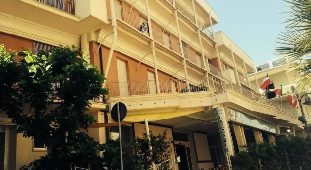 Hotel Lazzarini