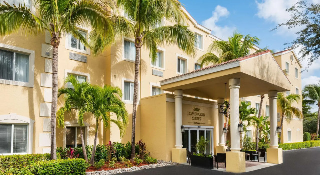 Homewood Suites by Hilton Bonita Springs, FL, Забронировать Отель Бонита-Спрингс Southwest Florida, рядом с Поле для гольфа Бонита Фэйрвейс