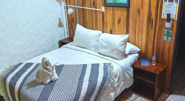 Двухместный номер Economy Cabinas El Pueblo B&B Monteverde