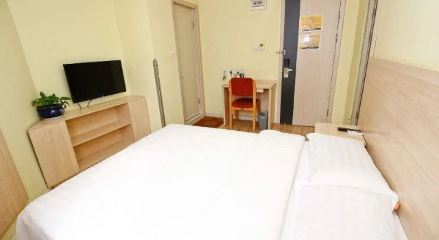 Run Jia Express Hotel, Book Hotel Hoteller i Shaanxi med parkering, Parkering