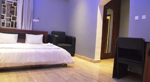 Deluxe Zimmer House X