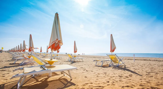 Holiday Accommodation With Pool, Забронировать Апартаменты/квартира Отели Бибионе-Пинеда с парковкой, рядом с Долина Вальгранде, Парковка