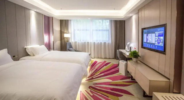 Двухместный номер Deluxe Lavande Hotel Changji Changning Road