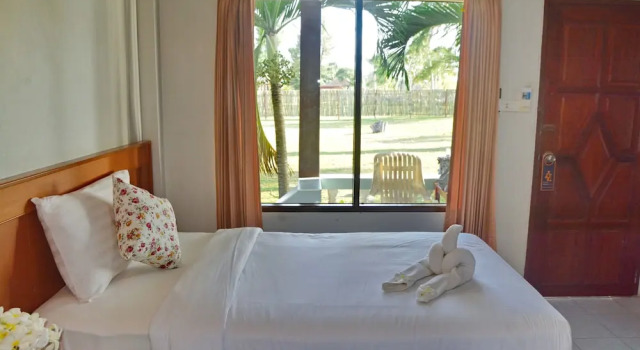 Бунгало Standard Klongdao Beach Resort