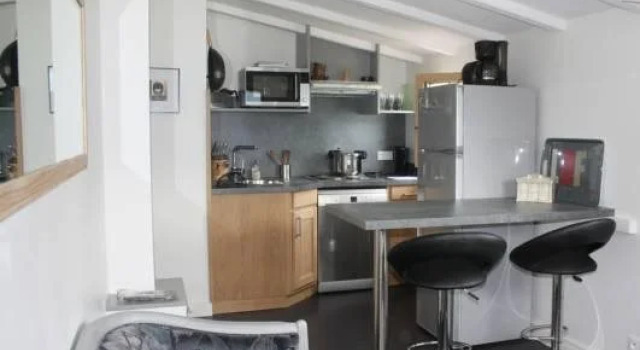 Venez Chez Vous - Aux Premieres Loges Appartement Pieds Dans L'eau, Varaa Huoneisto Asunnot kohteessa Cessenaz, Huoneisto