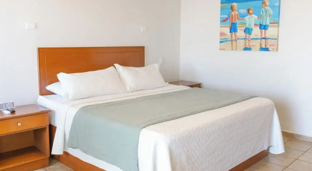 Номер Standard Costa Elegante Hotel & Suites
