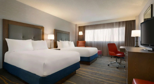 Четырёхместный номер Standard DoubleTree by Hilton Hotel Albuquerque