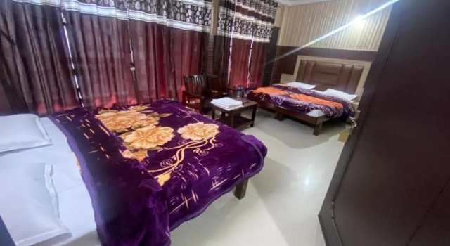 Oyo 35499 Hotel Green View, Забронировать Отель Отели Джамму и Кашмира с парковкой, Парковка