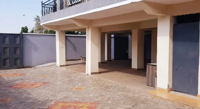 Sandalwood Suites Nakuru, Rezervovat Hotel Levné hotely v Nakuru