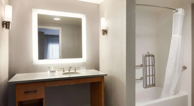 Четырёхместный люкс Homewood Suites by Hilton Syracuse - Carrier Circle