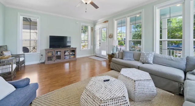 30A Rise and Shine by Southern Vacation Rentals, Book Feriehus Sommerhuse i Emerald Coast, Hytte