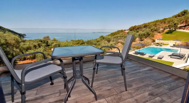 Студия The View Sofas Apartments