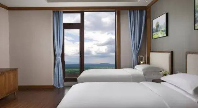 Люкс с красивым видом из окна Swissôtel Resort Changbaishan