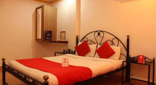 OYO 5242 Zinho's, Varaa Hotelli 3 tähden hotellit kohteessa Goa, 3*