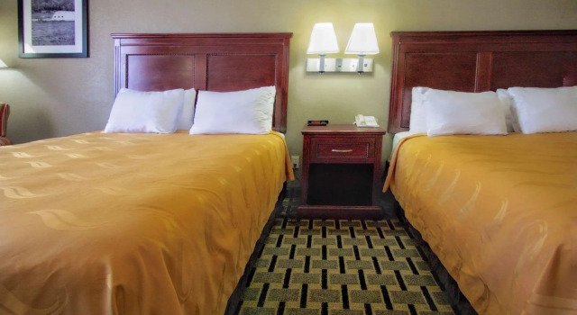 Четырёхместный номер Standard Quality Inn Moore - Oklahoma City