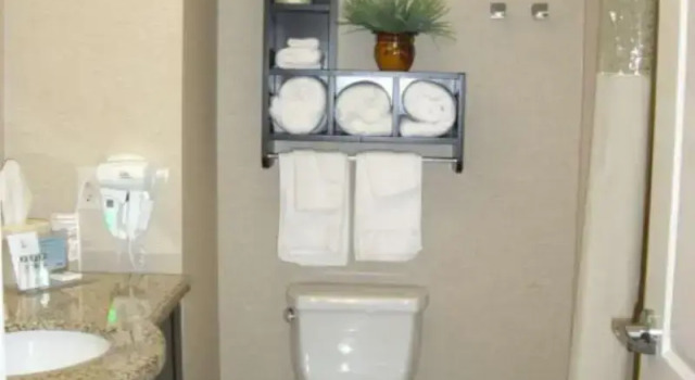 Четырёхместный номер Standard Hampton Inn and Suites Pueblo/North