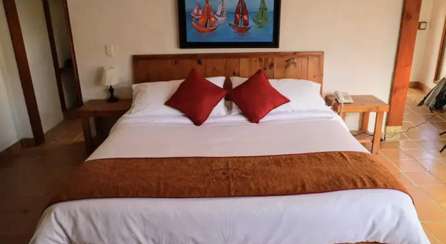 Полулюкс с балконом Hotel Plaza Mayor