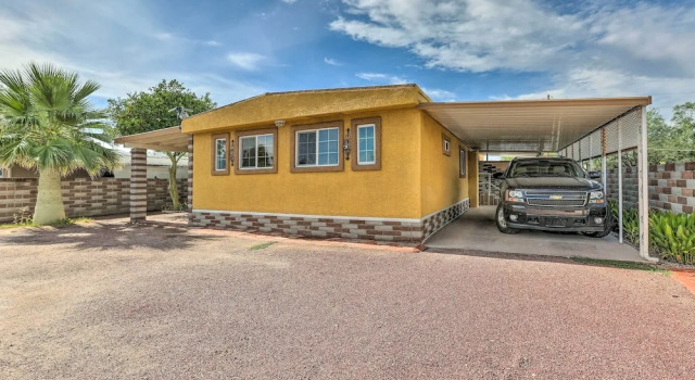 Charming Tucson Home w/ Covered Patio & Grill!, Book Feriehus Sommerhuse i Tucson, Hytte