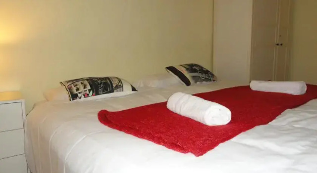 Moon Suites, Забронировать Отель Барселона провинция Барселона, рядом с Парк скульптур