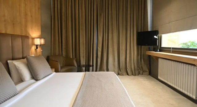 Номер Standard с балконом и с панорамным видом Twinz Hotel