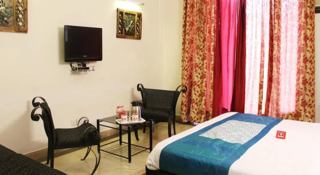 Oyo 2256 Hotel Excellency