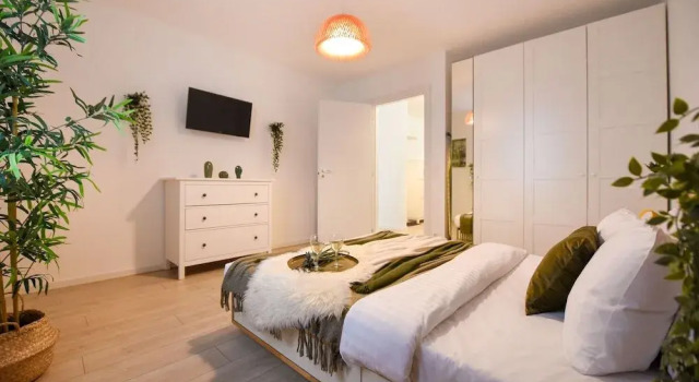 Surpresa, Prenota Hotel Bucarest Muntenia