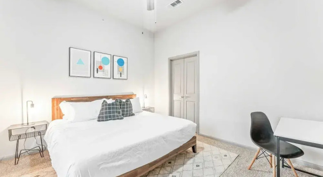 Cozy 2BR Suite Close to Downtown w Fast Wifi, Забронировать Апартаменты/квартира Остин Greater Austin