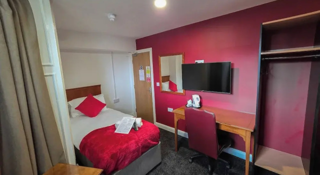 Номер Standard Hullywood Rooms